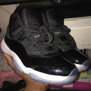 Jordan 11 Spacejam